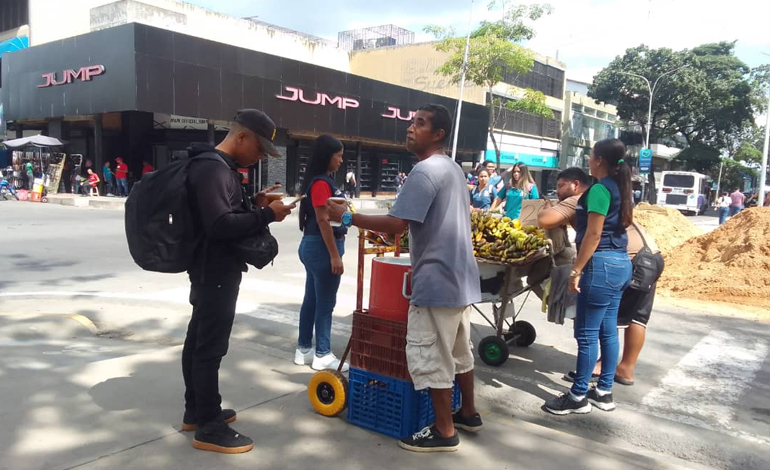 Alcaldía de Maturín reubica a 18 comerciantes informales de la calle Rojas