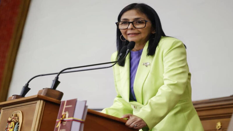 Delcy Rodríguez propone dos fondos con el ingresos de divisas