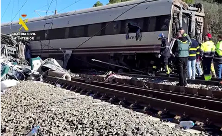 Gobierno de España decreta tres días de luto oficial por siniestro ferroviario