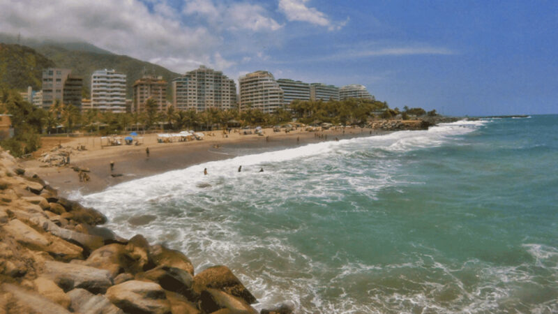 La Guaira abrirá sus playas desde las 7:00 am hasta las 4:00 pm