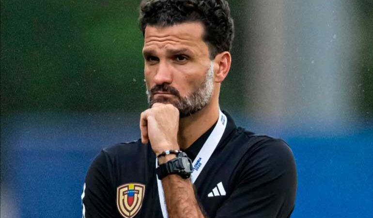 Oswaldo Vizcarrondo es el nuevo seleccionador de la Vinotinto