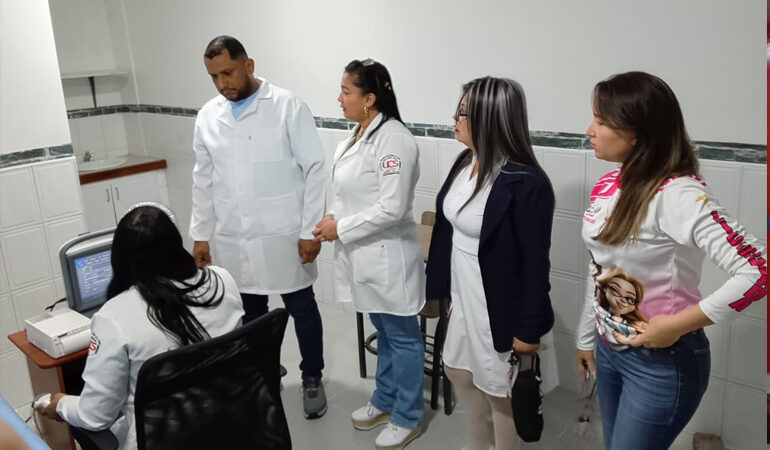 Reactivan servicios de Rayos X y Ecografía en CDI «Rosalía Donoso» de Los Godos