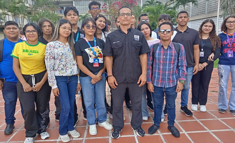 Con misa y concentración estudiantes universitarios monaguenses celebran el Dia de la Juventud