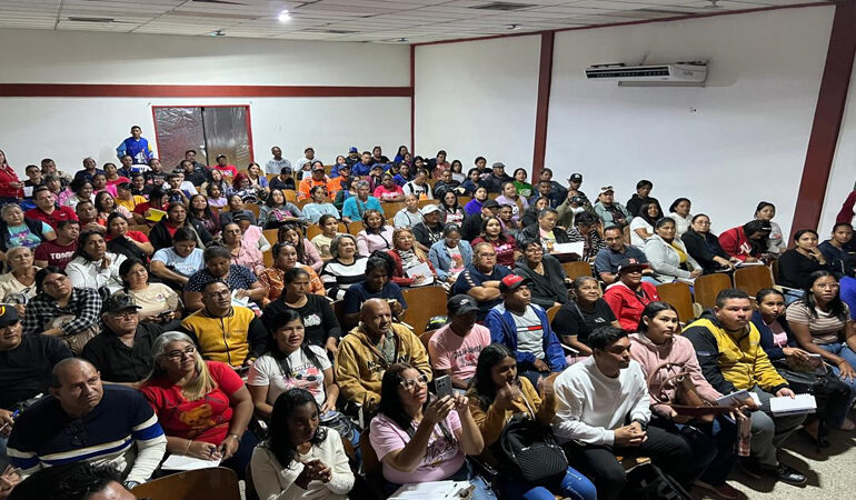 Inces imparte formación de alto nivel en Libertador