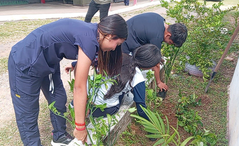 UNERG Maturín se viste de verde con la siembra de 750 ejemplares ornamentales y forestales