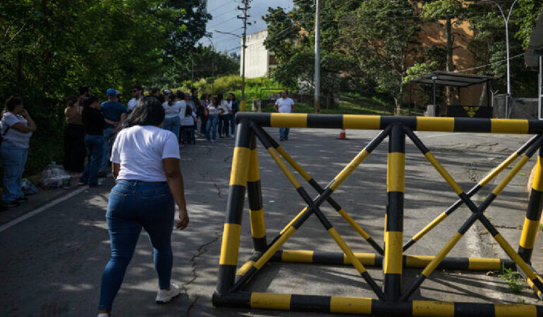 Varios dirigentes políticos opositores fueron excarcelados este domingo
