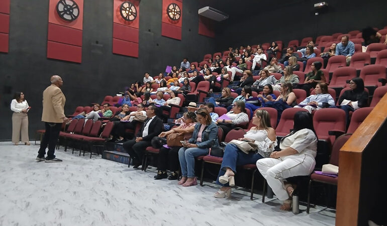 COM resalta participación en la VII Jornada de Actualización Odontológica