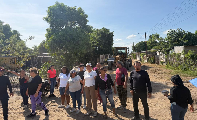 Legisladores regionales supervisan avances de obra vial en El Soberano