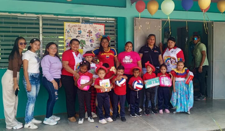 Alcaldía de Uracoa entrega dos escuelas completamente rehabilitadas