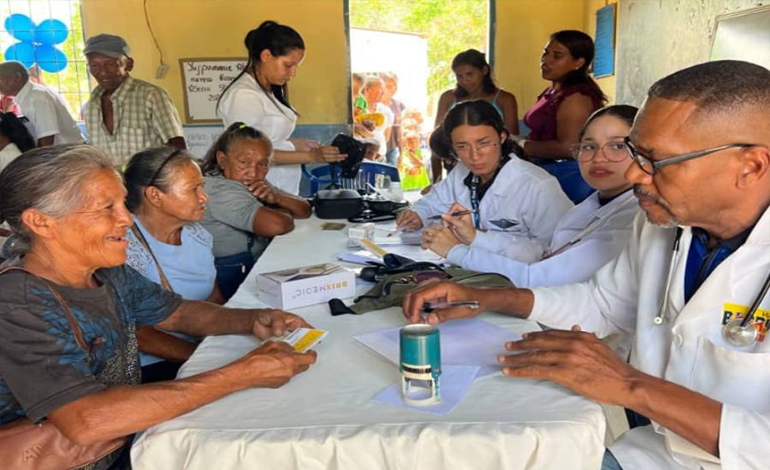 Más de 500 personas beneficiadas en jornada médica y recreativa en Aguasay