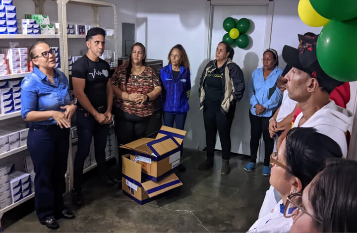 Reinaugurada Farmacia Comunitaria de Uracoa