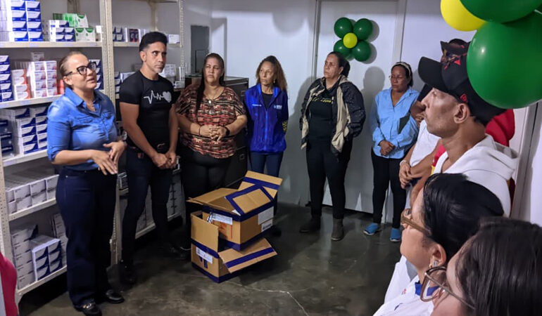 Reinaugurada Farmacia Comunitaria de Uracoa