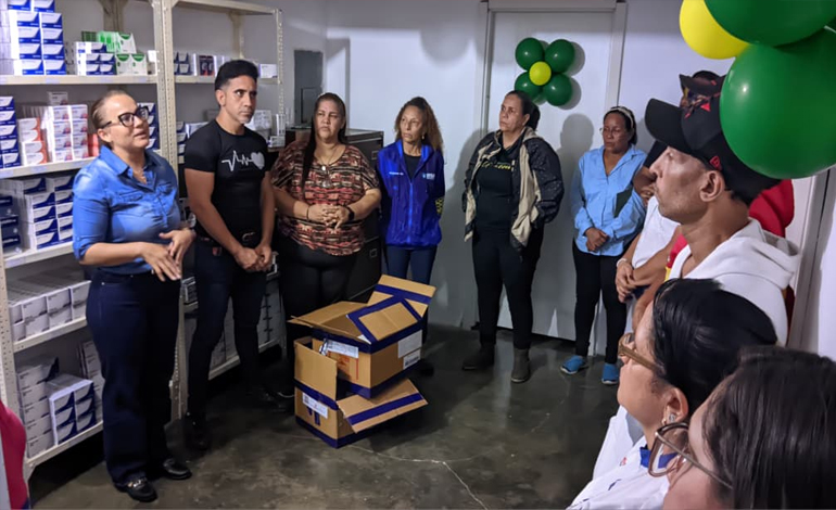 Reinaugurada Farmacia Comunitaria de Uracoa