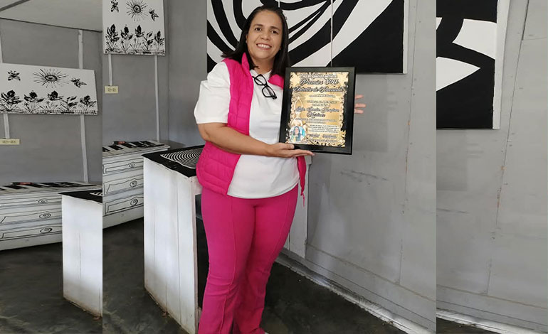 Alcaldesa Evelin Martínez es galardonada con el Premio «8va Estrella de Venezuela» por su gestión social en Uracoa