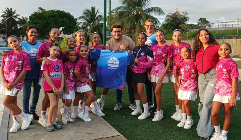 Natación artística de Monagas deslumbró en exhibición previa a sus próximos compromisos