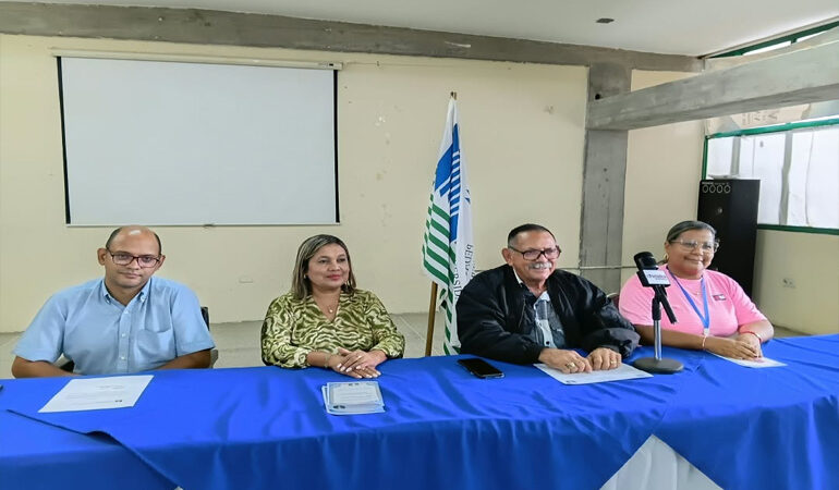 Presentan programa aniversario de la UPEL Maturín